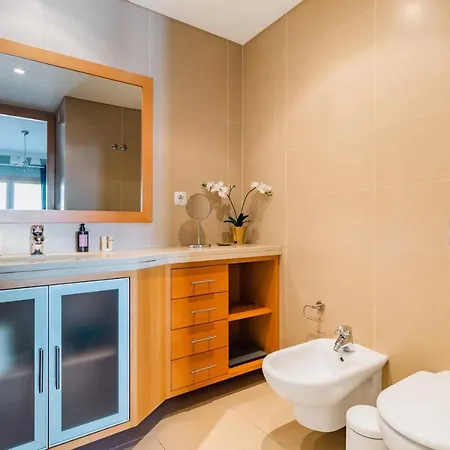 Deluxe Flat